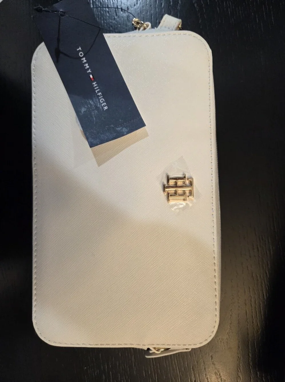 Tommy Hilfiger White Leather Crossbody Camera Bag with Gold Hardware